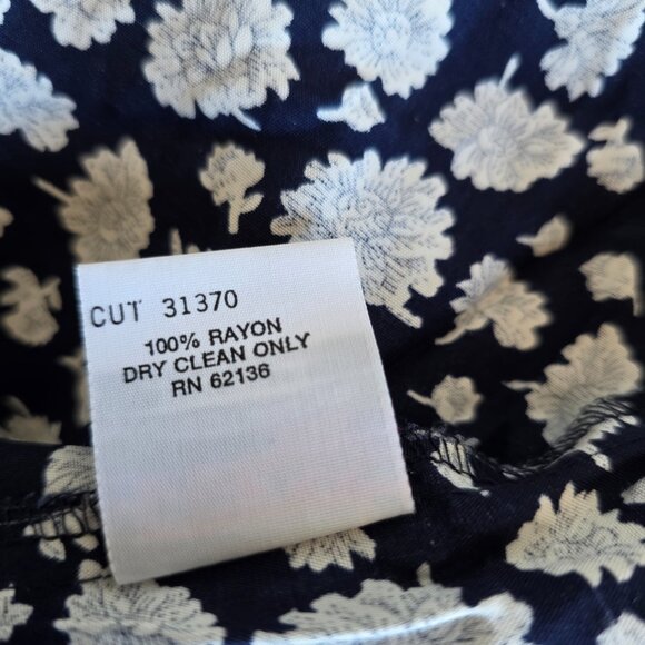GUESS Georges Marciano Crop Floral Blouse Ruffle Long Sleeve Tie Hem Size S Vtg - Picture 9 of 9